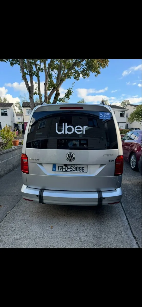 Taxi - Image 3
