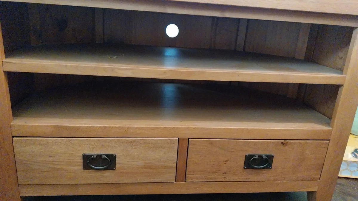 Tv stand - Image 1