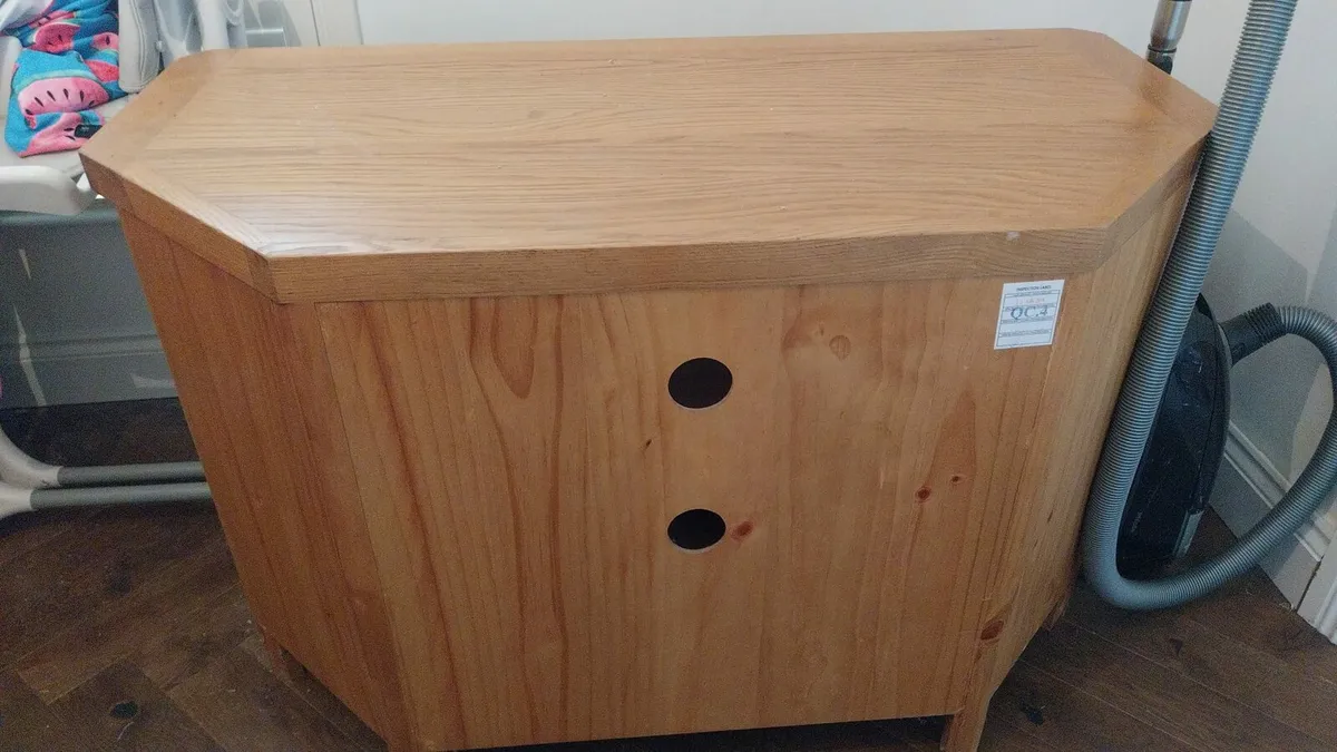 Tv stand - Image 4