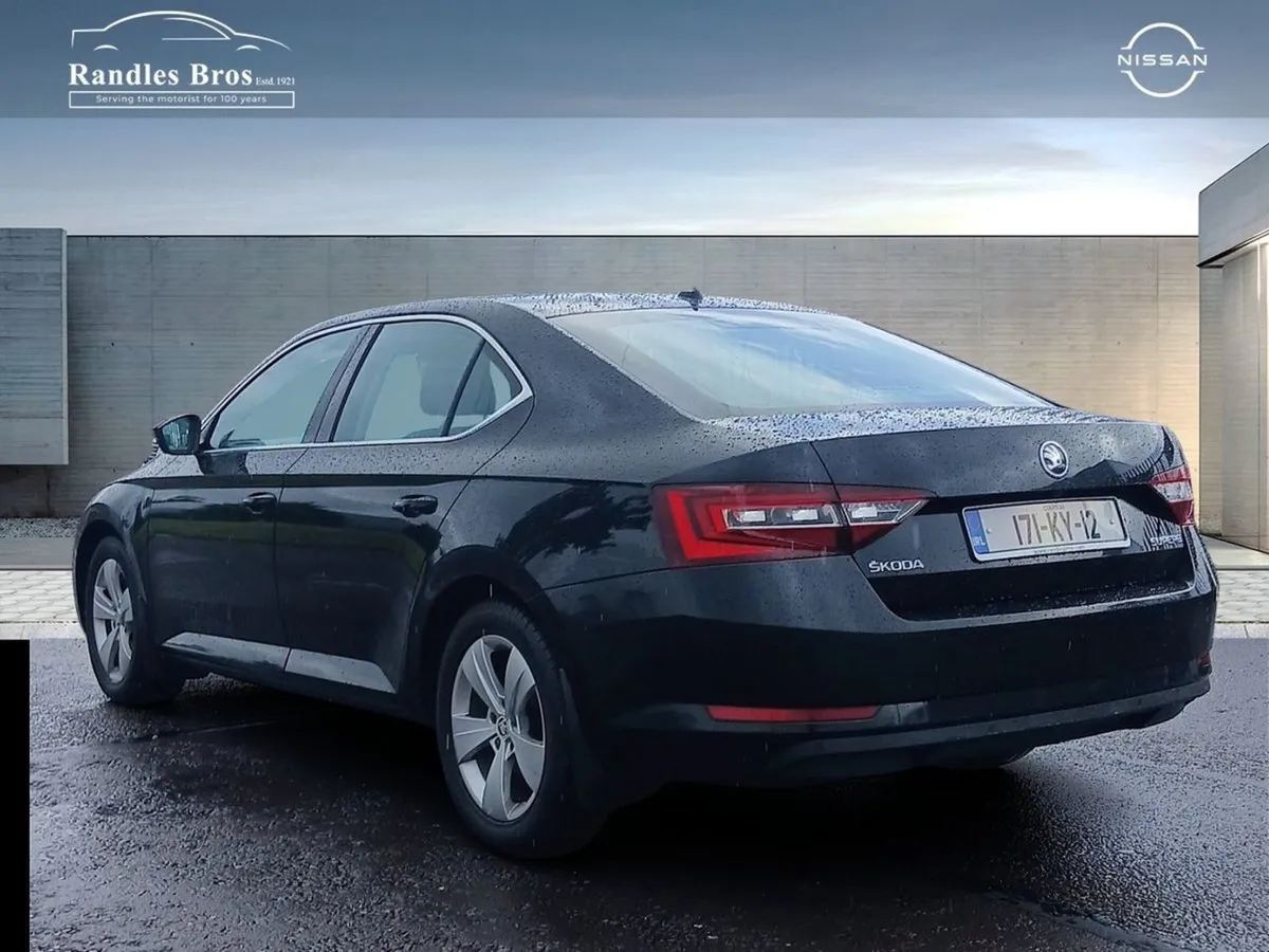 Skoda Superb 2.0 TDI 150bhp Style - Image 4
