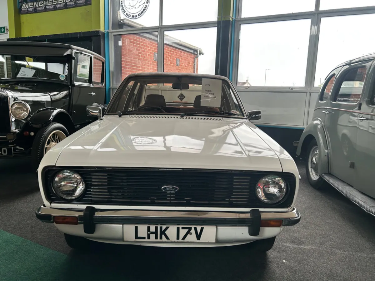 1974 ford escort Ghia - Image 2