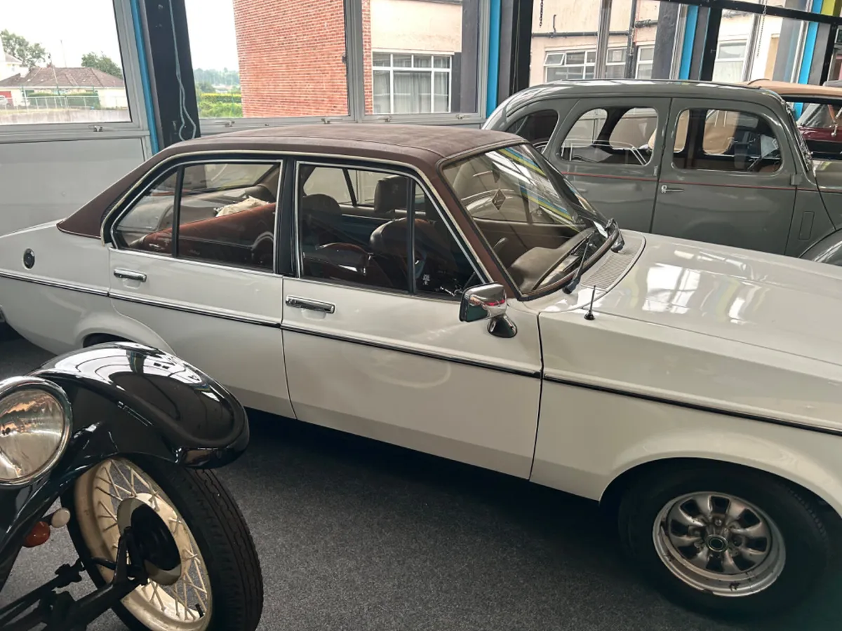 1974 ford escort Ghia - Image 3