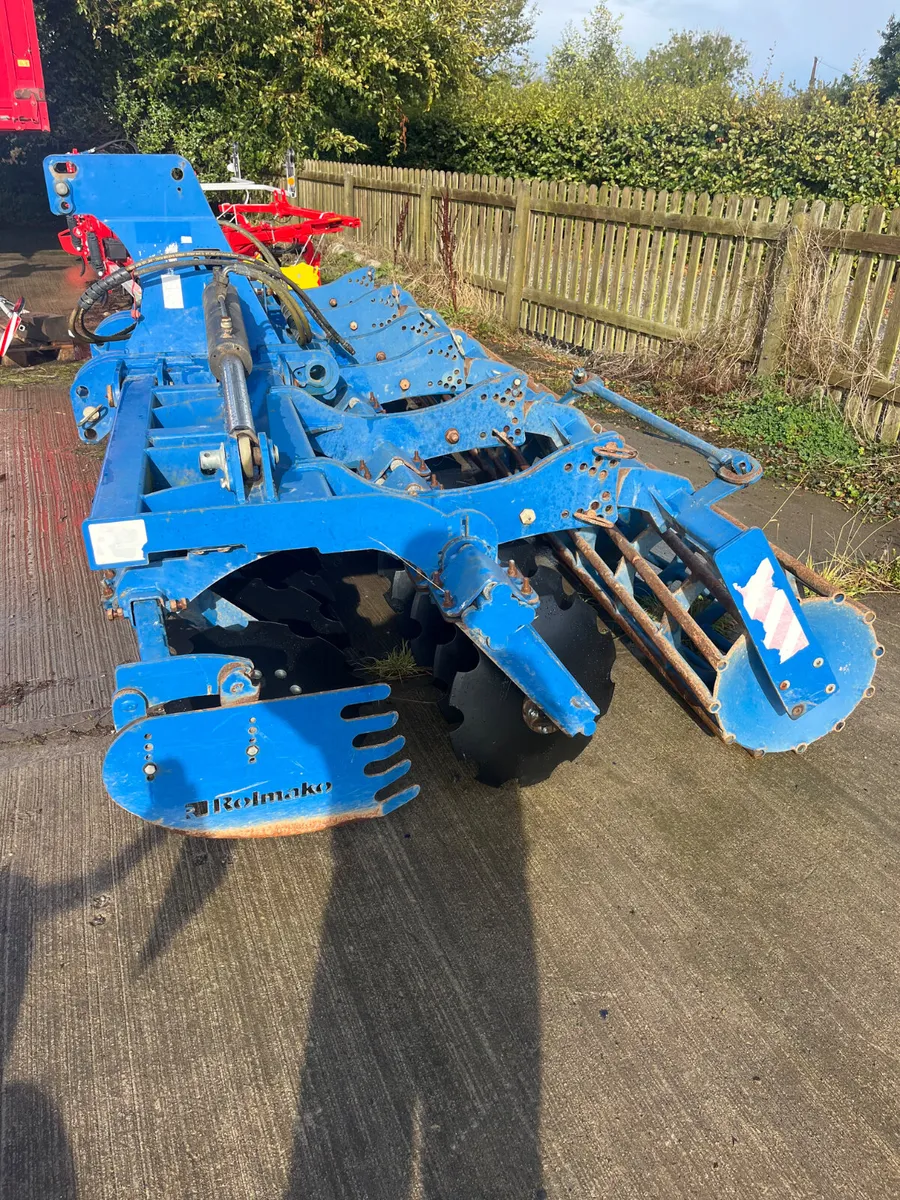 Rolmako 4m folding disc harrow. - Image 2