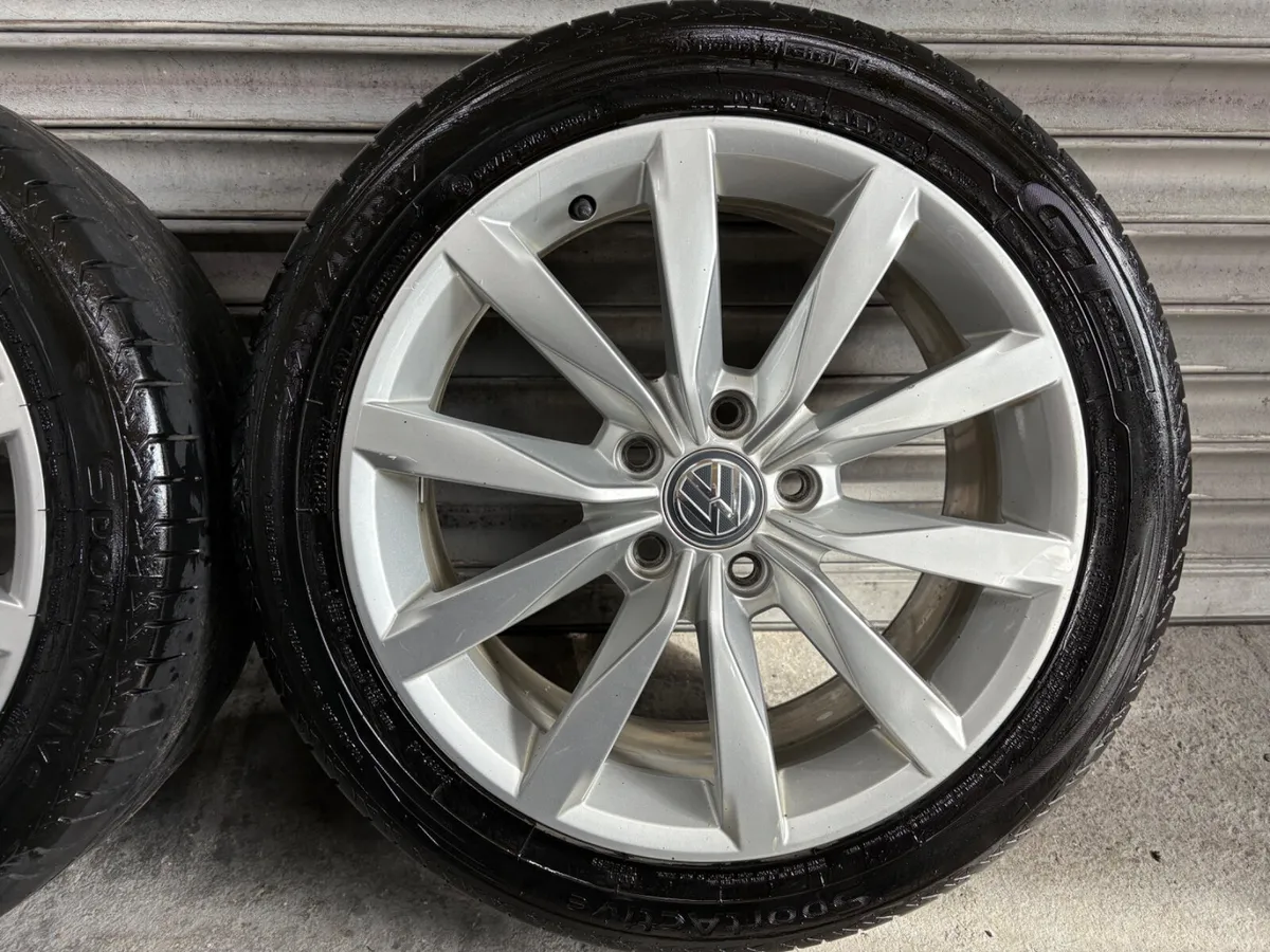 Volkswagen Golf 17” Alloys - Image 3