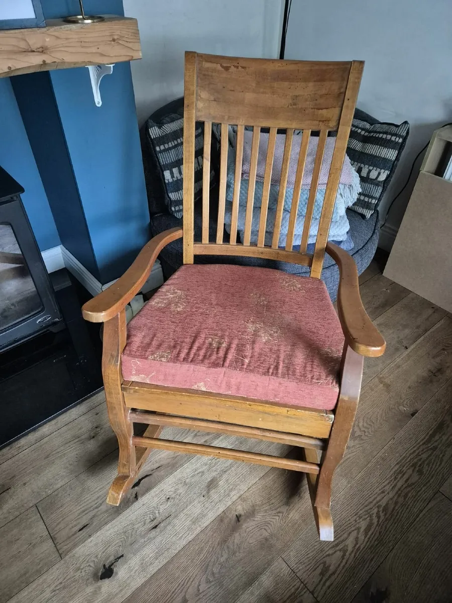 Rocking chair