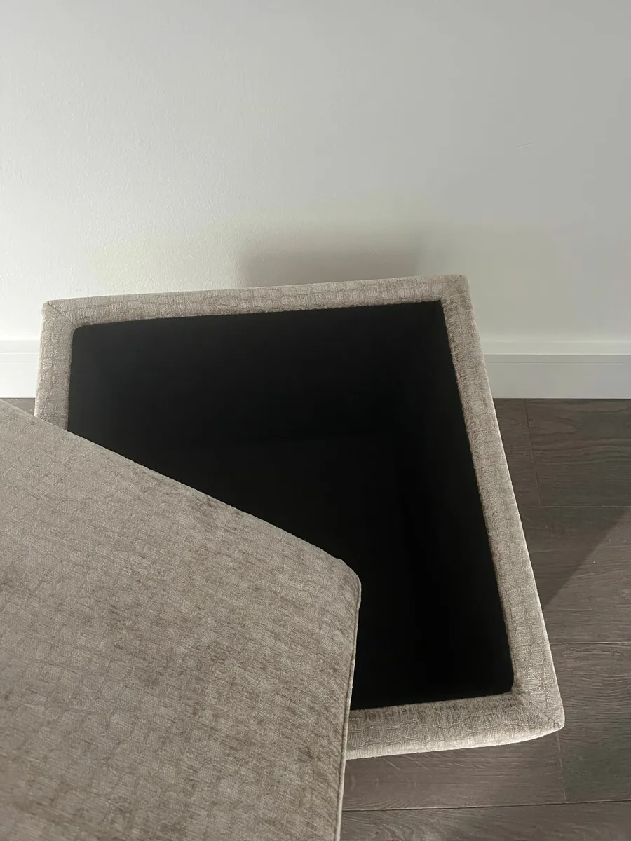 Pouffe - Image 2