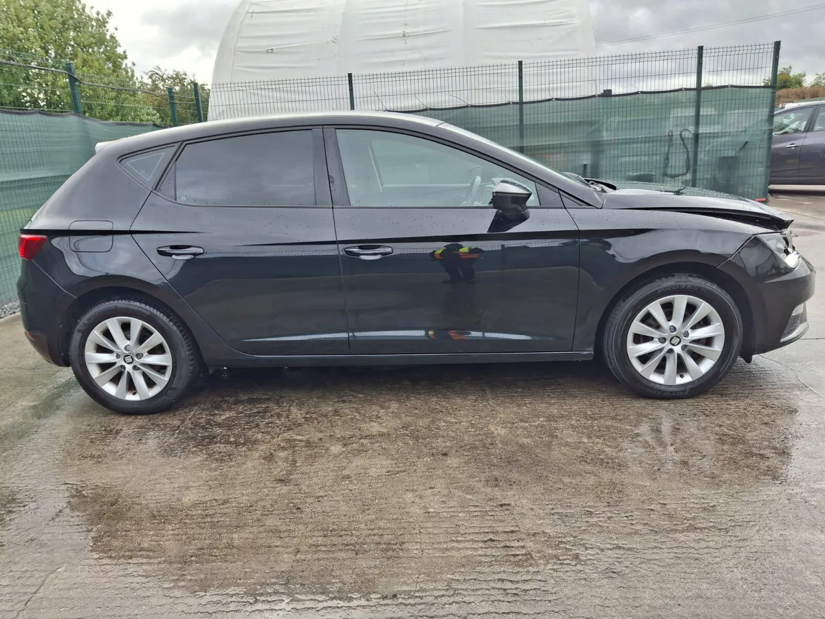 181 Seat Leon 1.2 Tsi Light Damage - Image 4