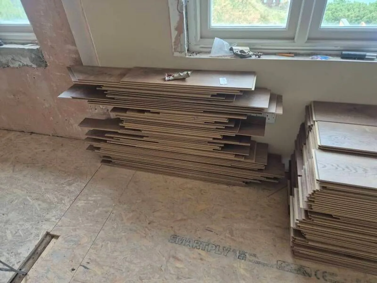 laminate floor - Image 2