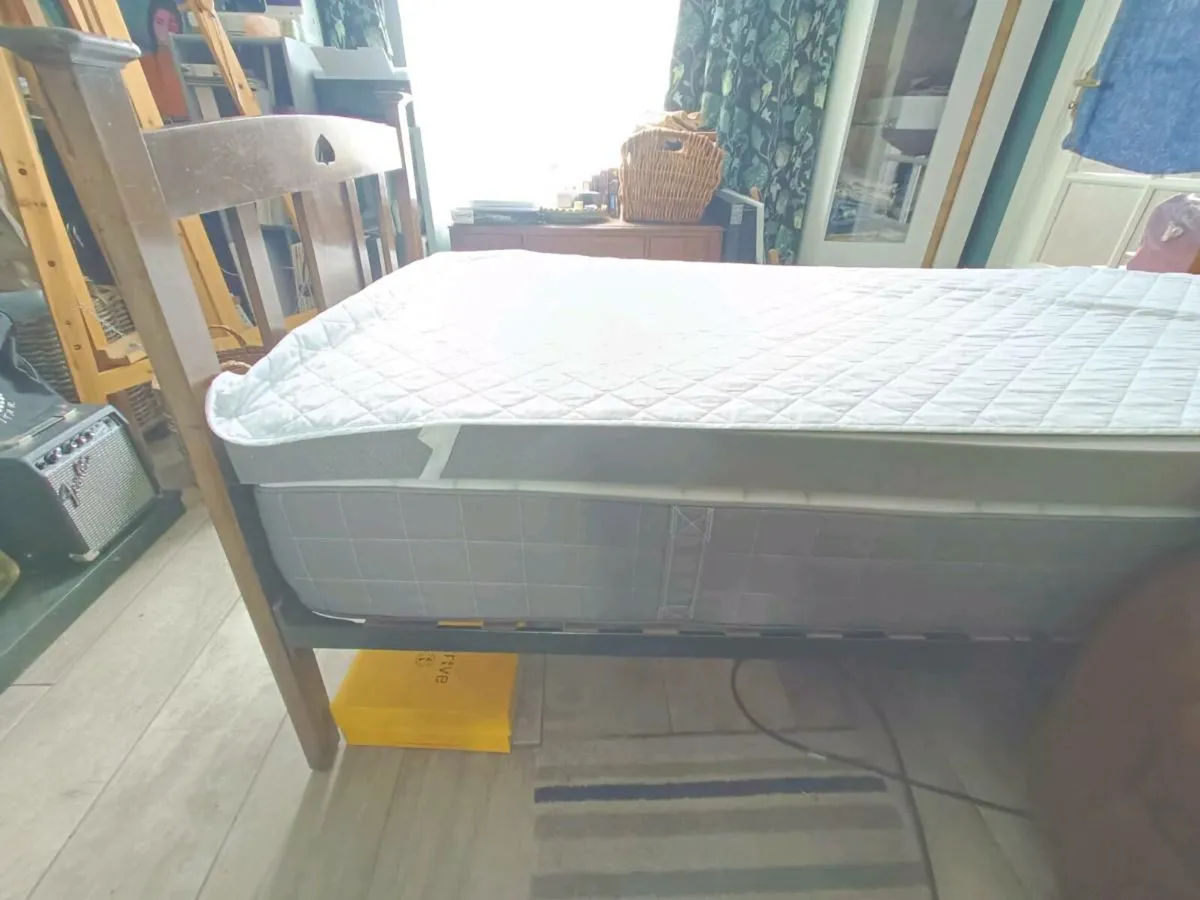 Single bed frame with mattress - Image 3
