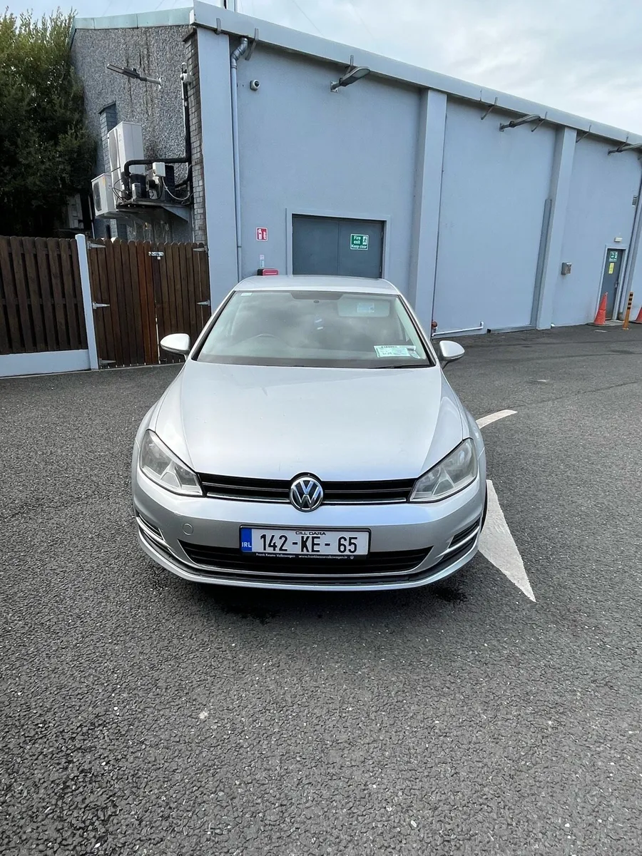 2014 Volkswagen - Image 3
