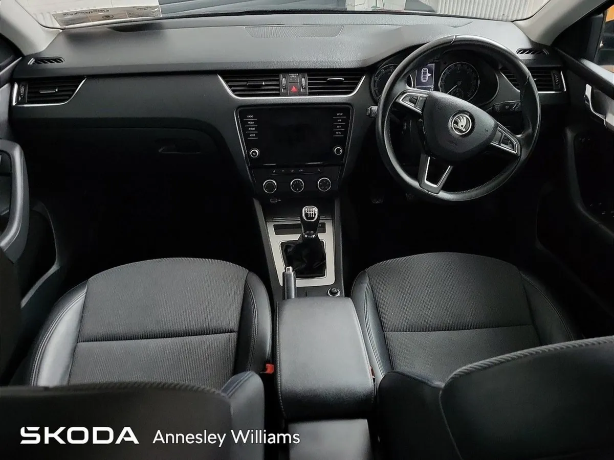 Skoda Octavia Soleil 1.0tsi 115HP - Image 2