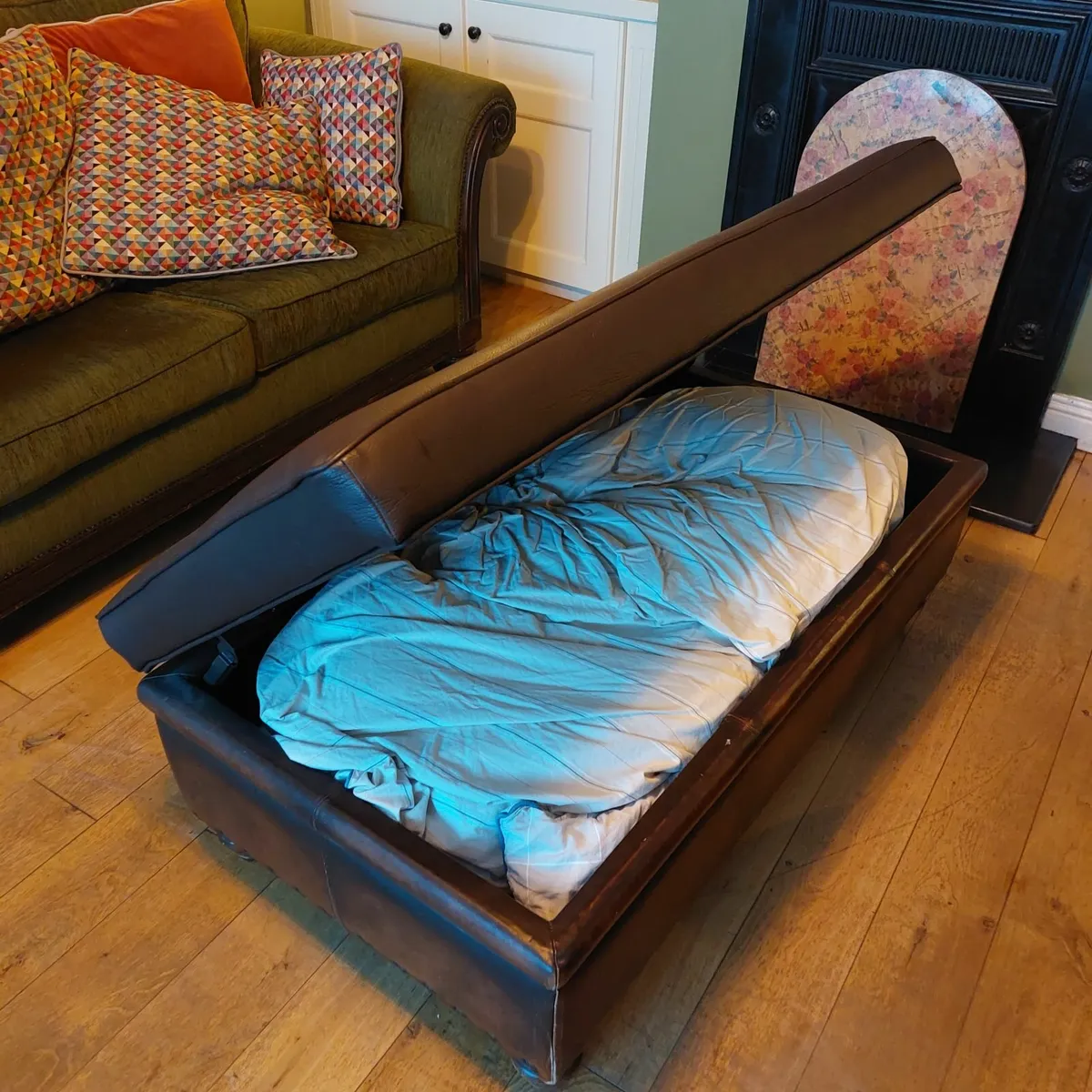 Furniture - Image 4