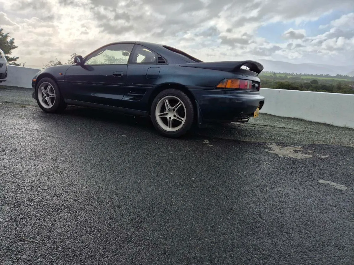 Toyota MR2 - Image 3