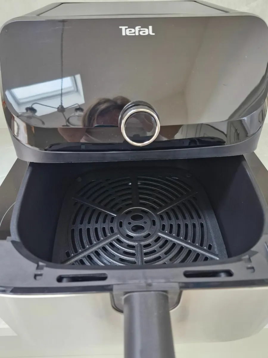 Air Fryer - Image 1