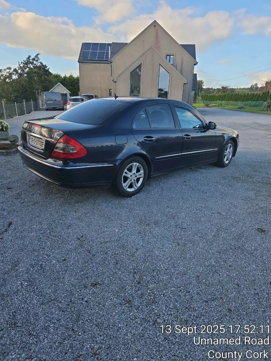 08 Mercedes E220 Automatic - Image 3