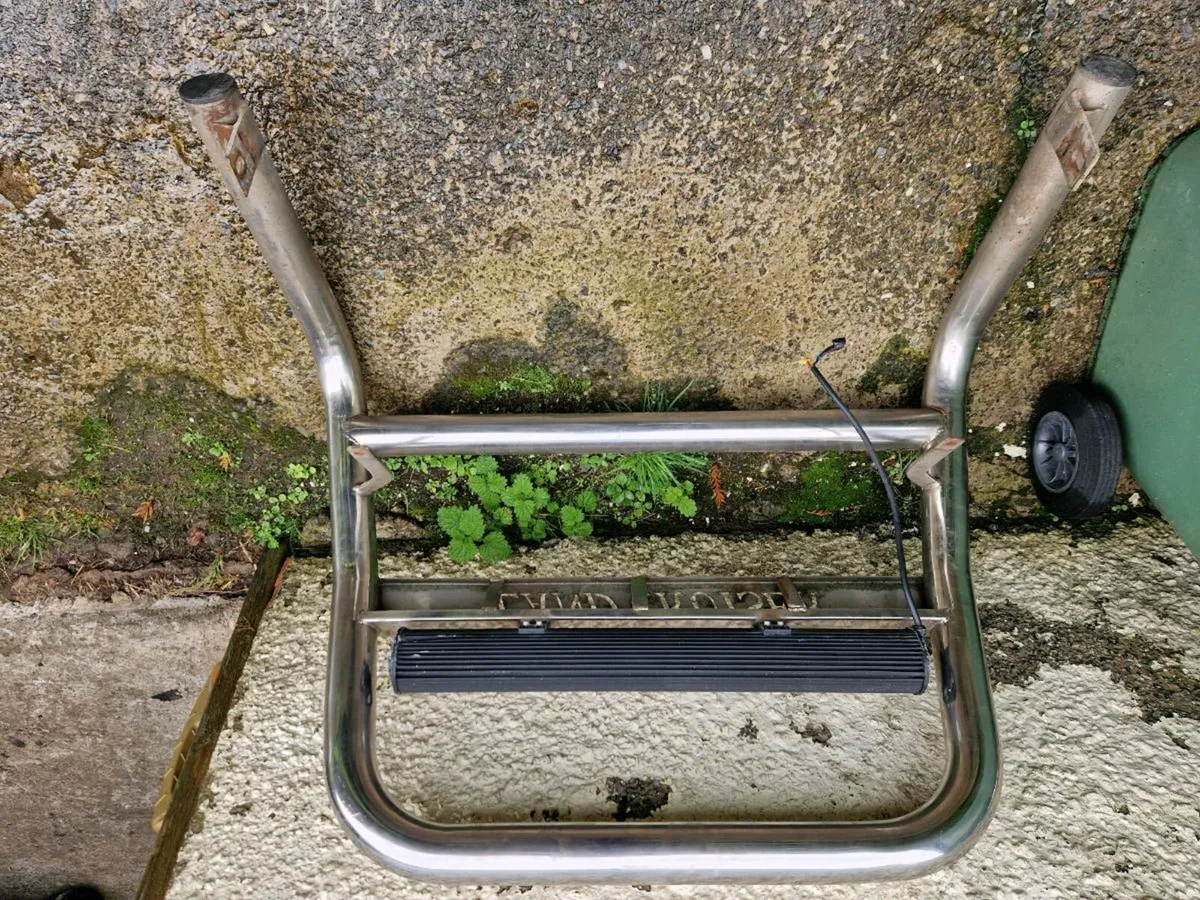 Toyota landcruiser bullbar - Image 3