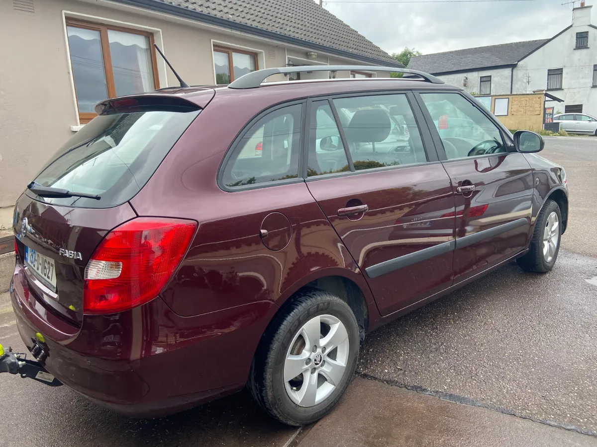 Skoda Fabia 2013 ESTATE LOW MILEAGE - Image 1