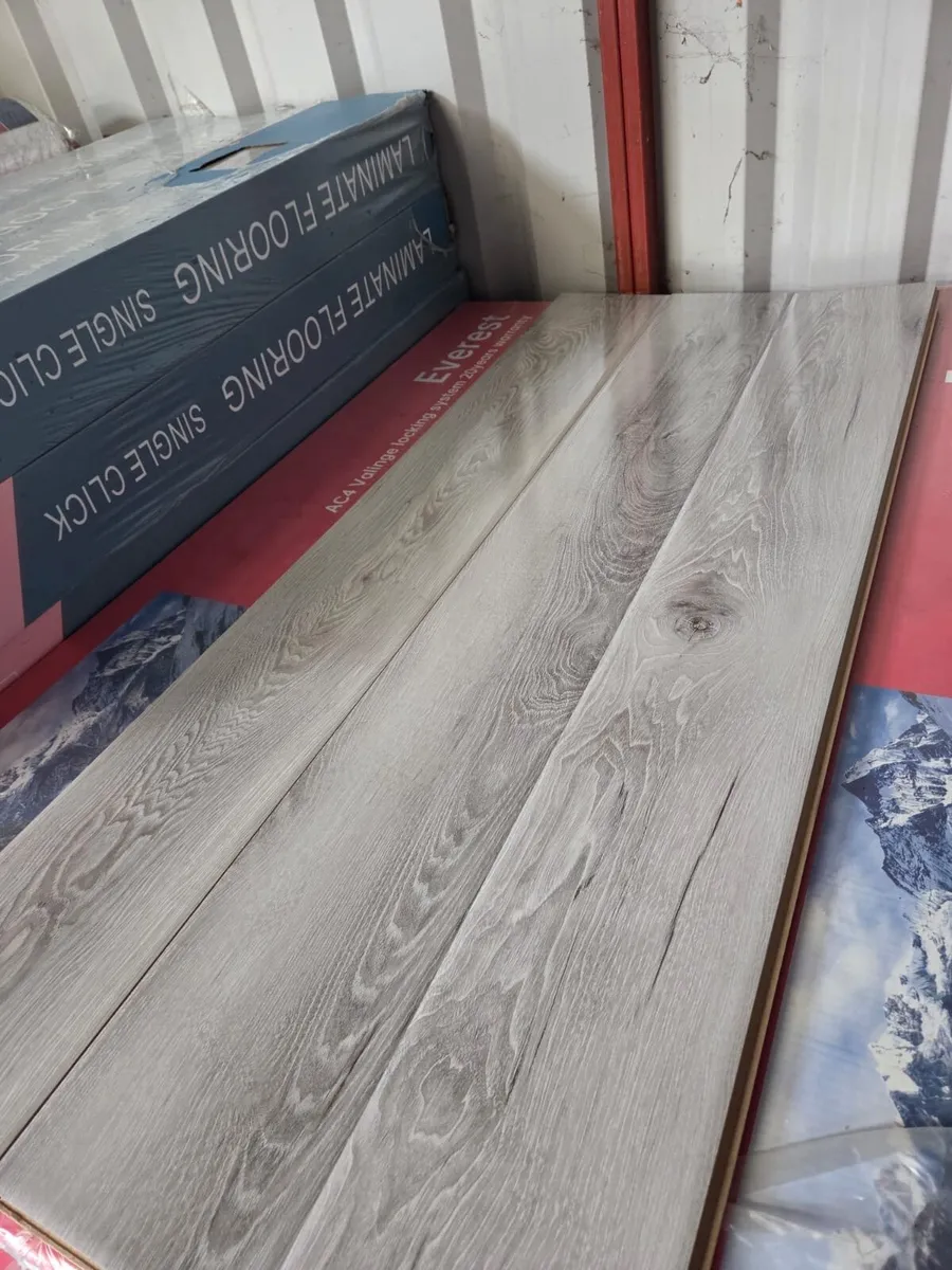 12mm High Gloss Flooring - Image 2