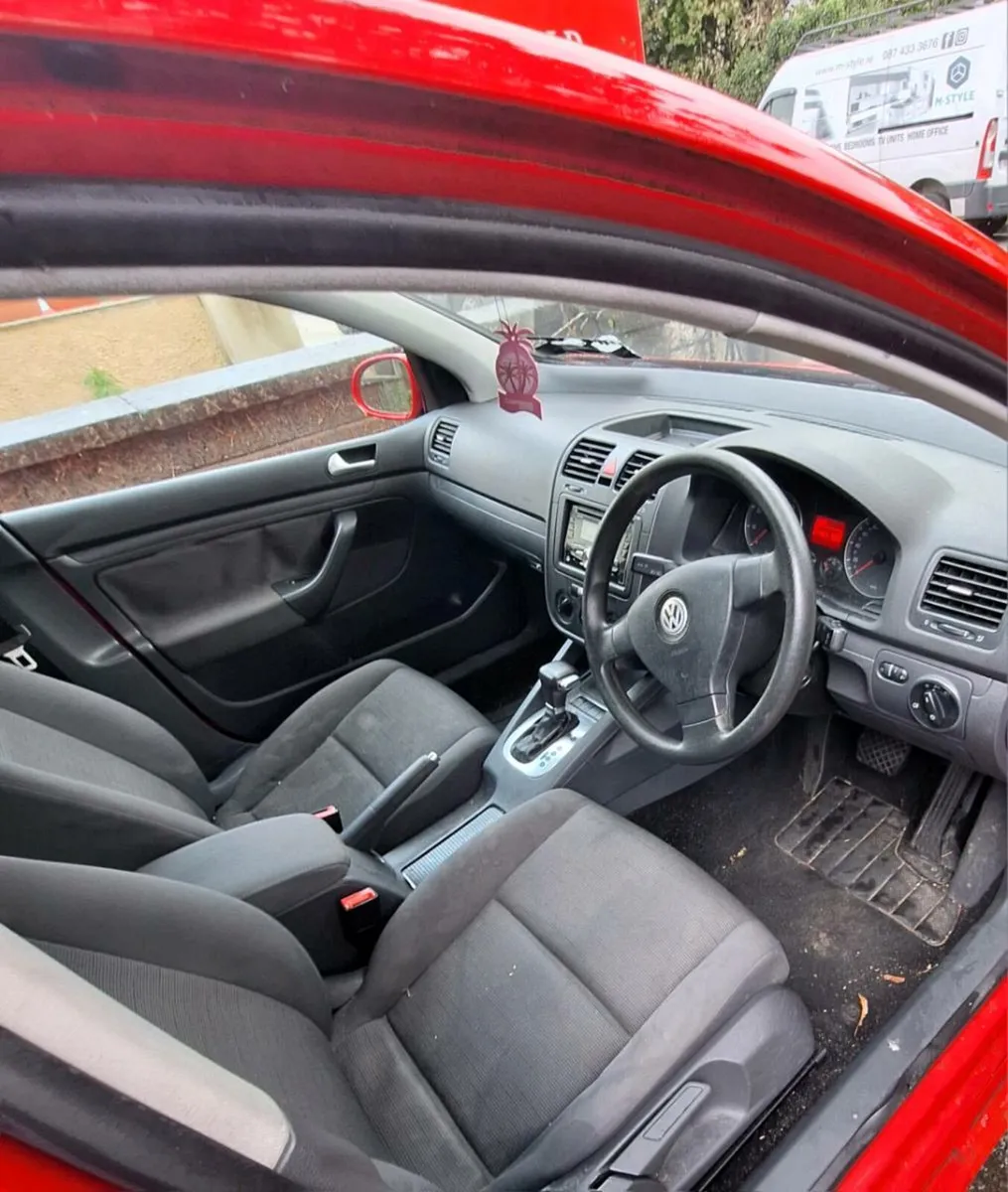 For Sale: 2007 Automatic Volkswagen Golf 1.6 FSI - Image 4