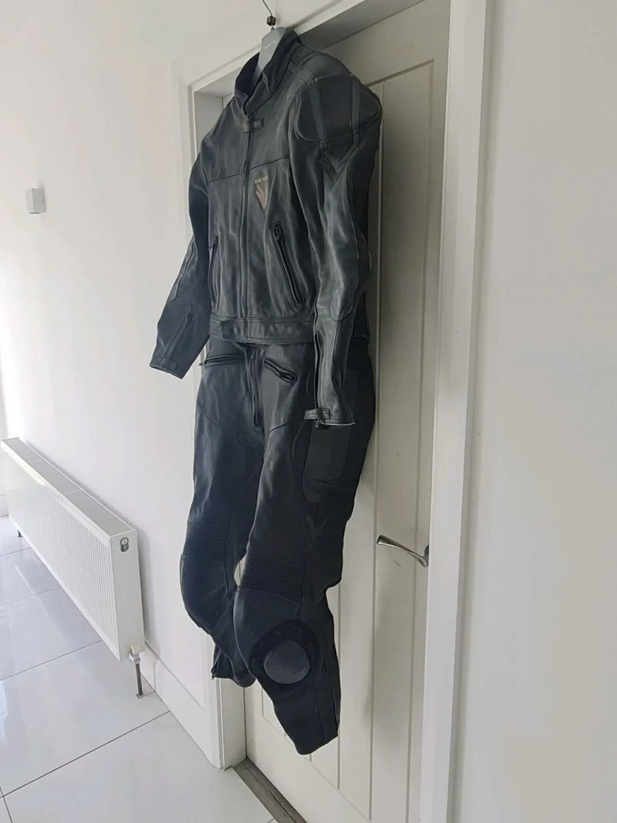2 piece motorcycle leathers - Image 2