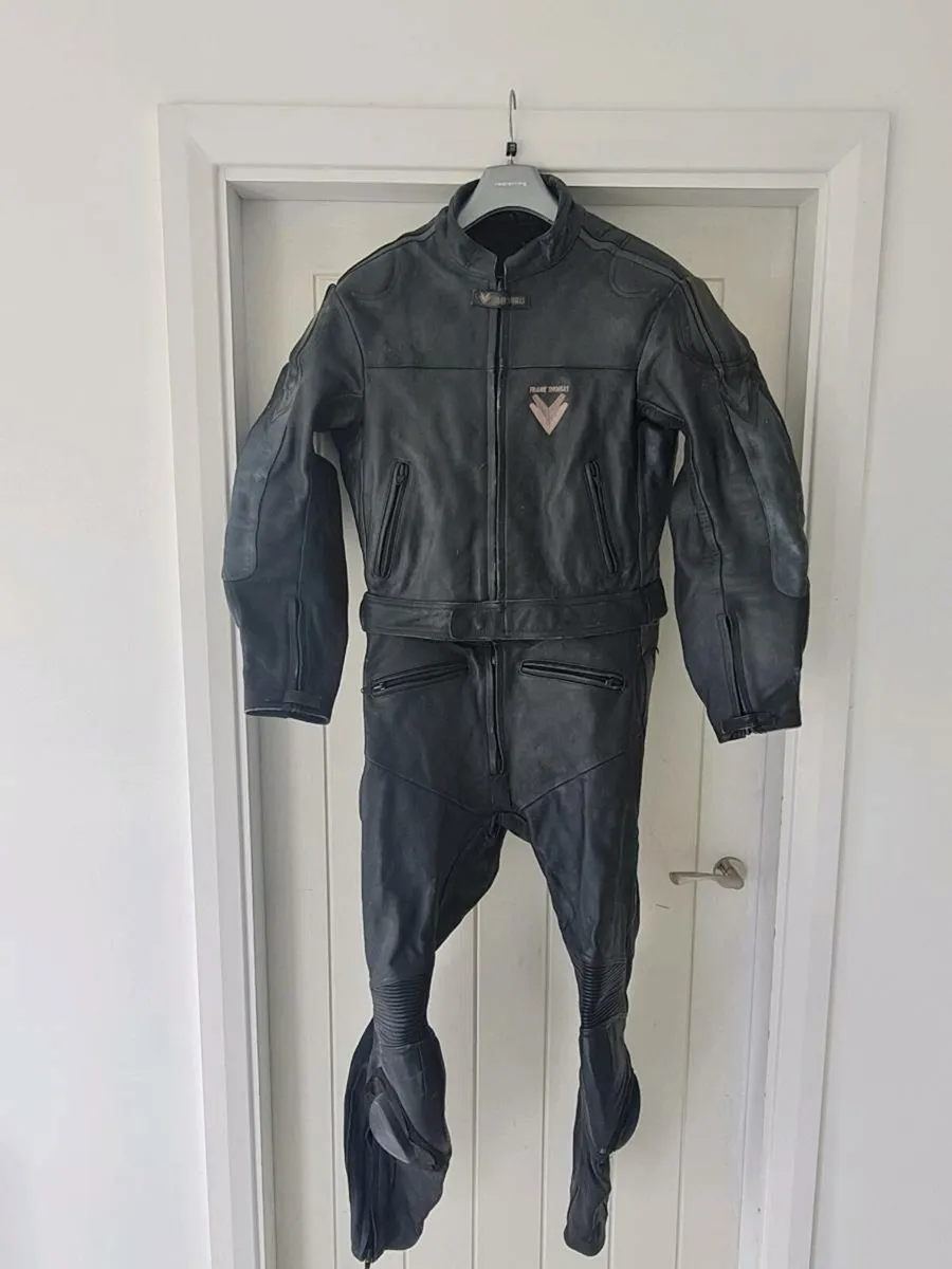 2 piece motorcycle leathers - Image 3