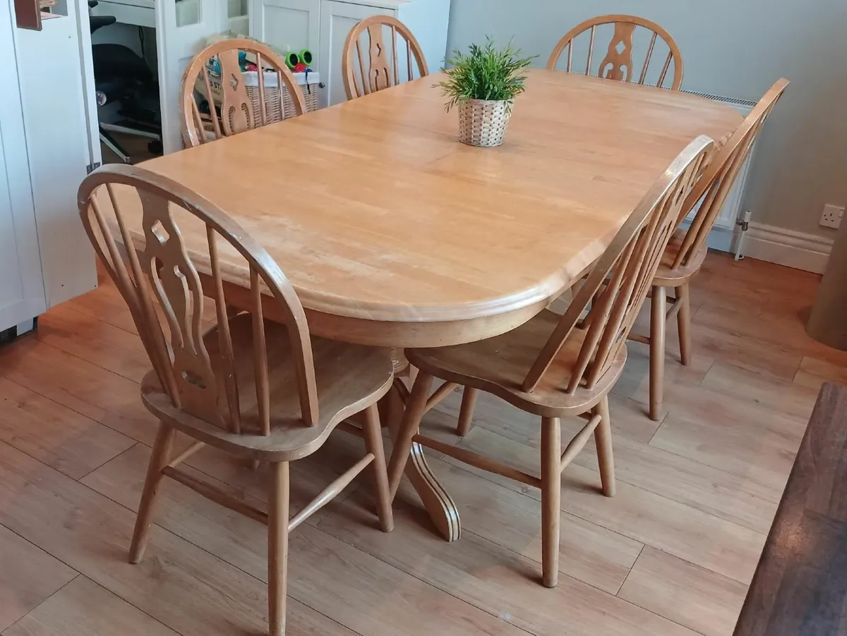 Kitchen Table +6 Chairs. Extendable. Solid Wood - Image 1
