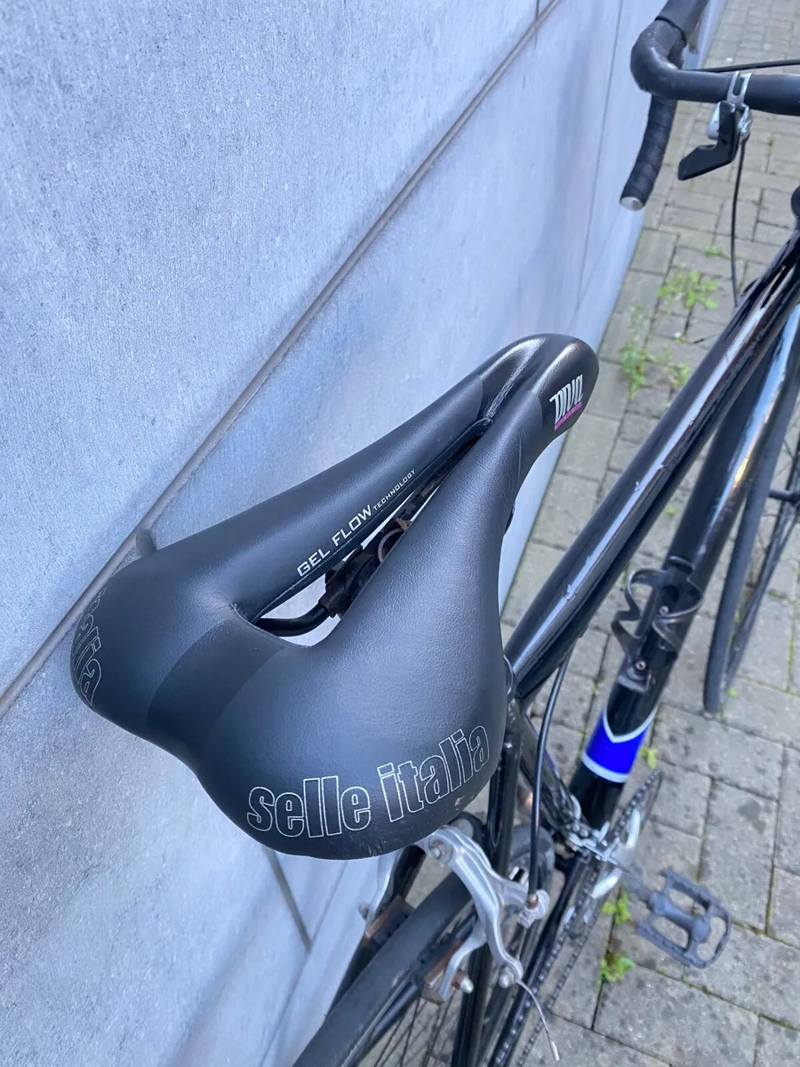 Road bike - Image 2