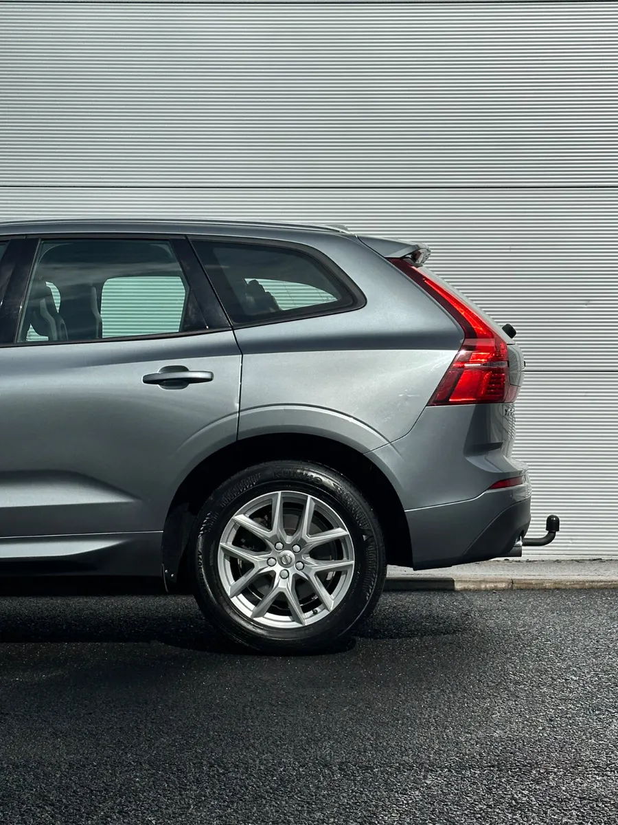 Volvo XC60 D4 AWD *NewModel Momentum - Image 4