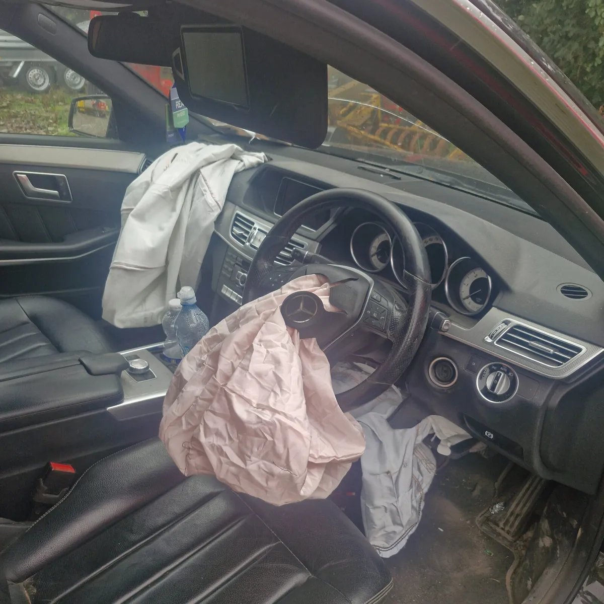 Mercedes e220 - Image 4