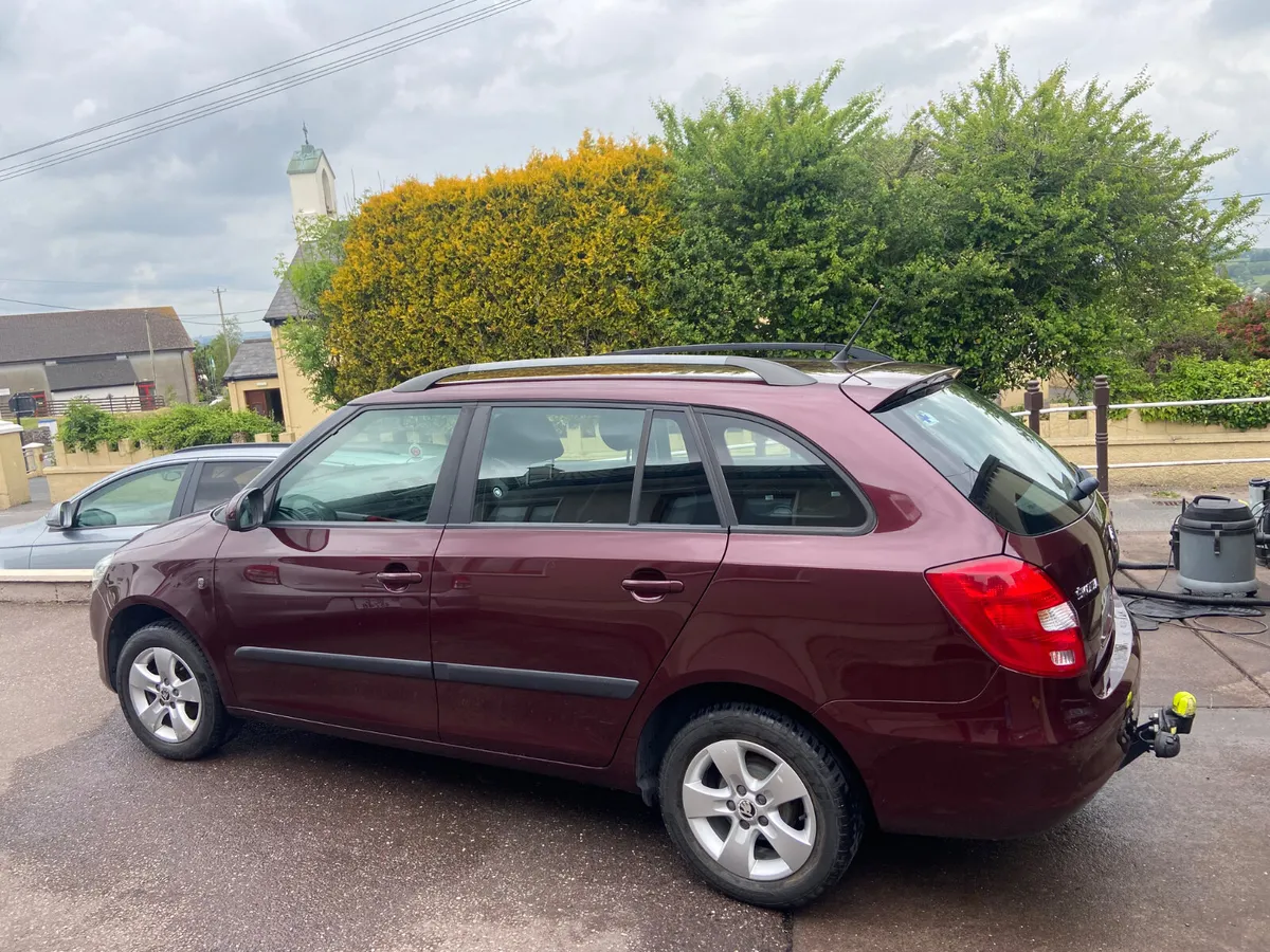 Skoda Fabia 2013 ESTATE LOW MILEAGE - Image 2