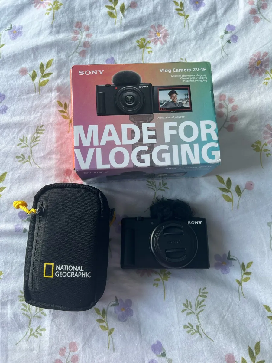 Sony Zv-1F vlogging camera - Image 1