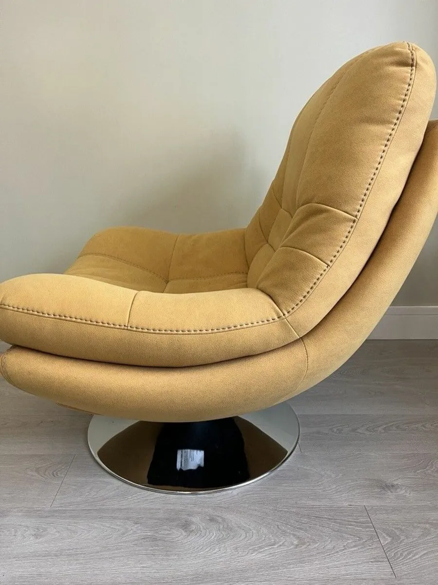 Armchairs - Image 3