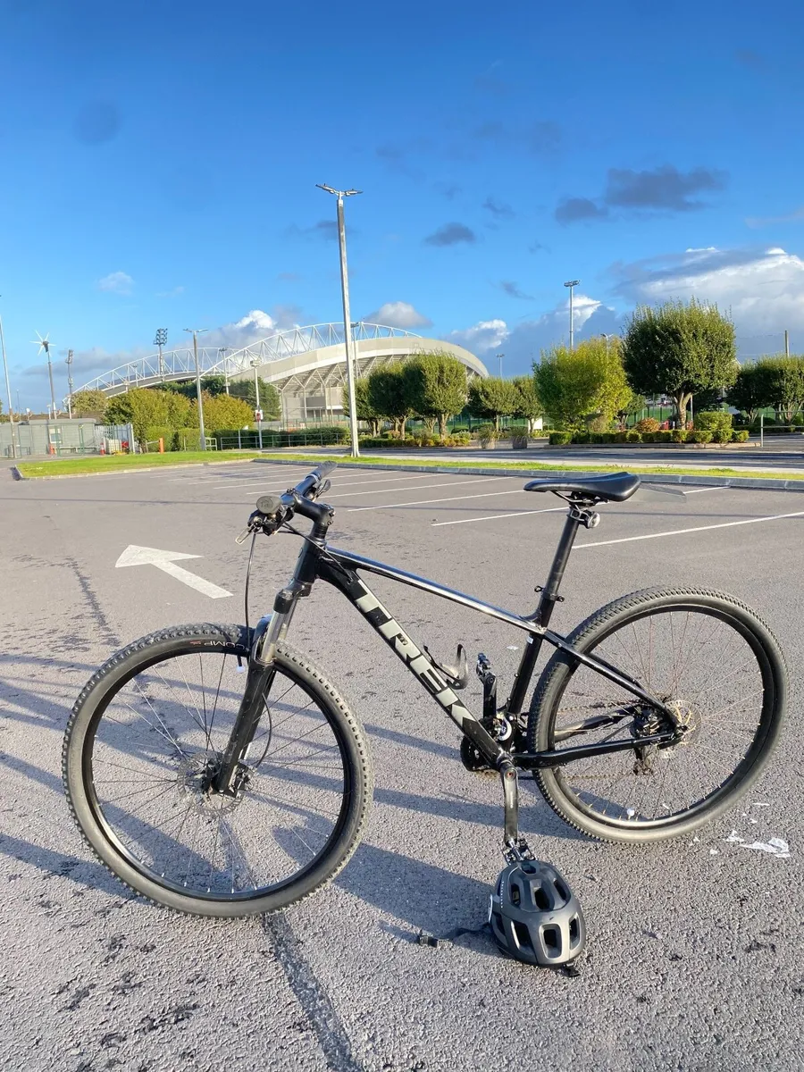 Trek Marlin 5 - Image 1