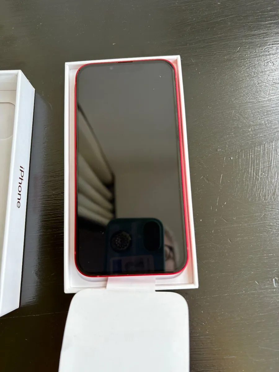 Red iphone 13 256gb 86% Battery - Image 2