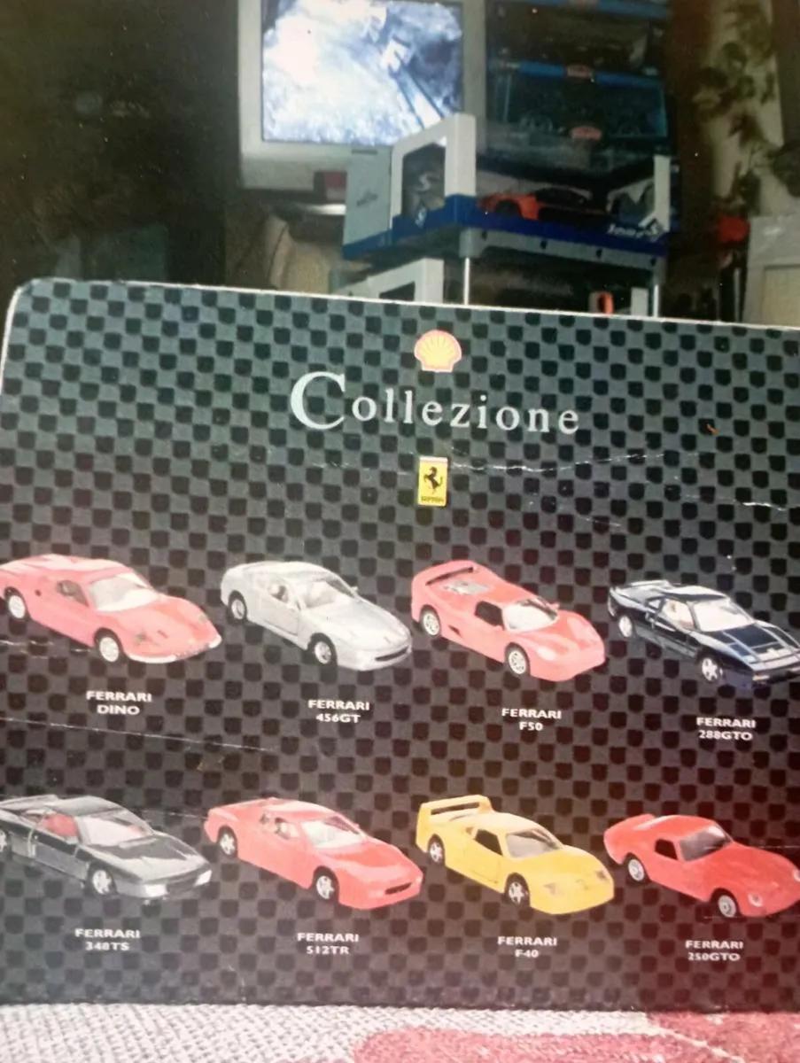 MISTO SHELL  COLLEZION FARRARI 250 1-39 SCALE  CAR - Image 2