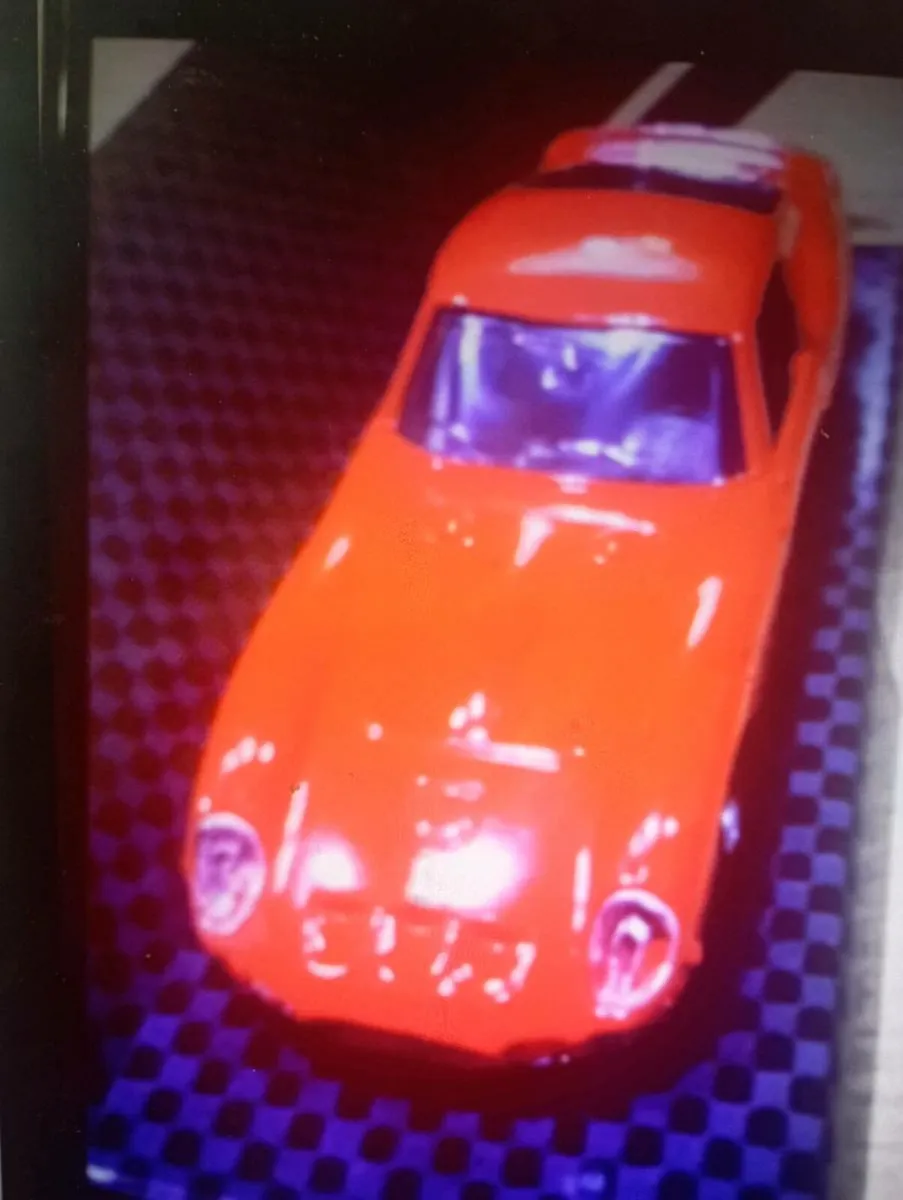 MISTO SHELL  COLLEZION FARRARI 250 1-39 SCALE  CAR - Image 3