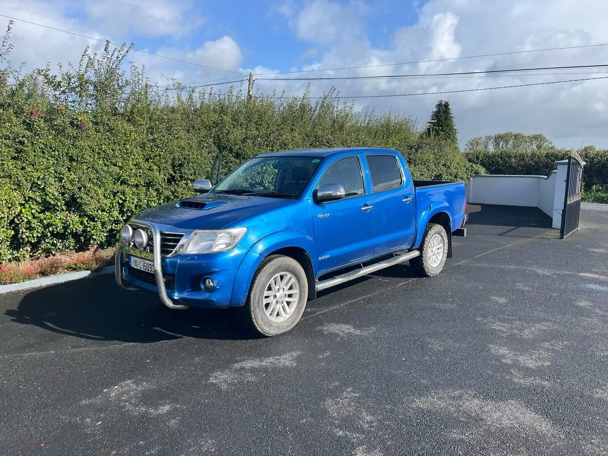 2014 Toyota Hilux Invincible 3.0 87 k miles - Image 1