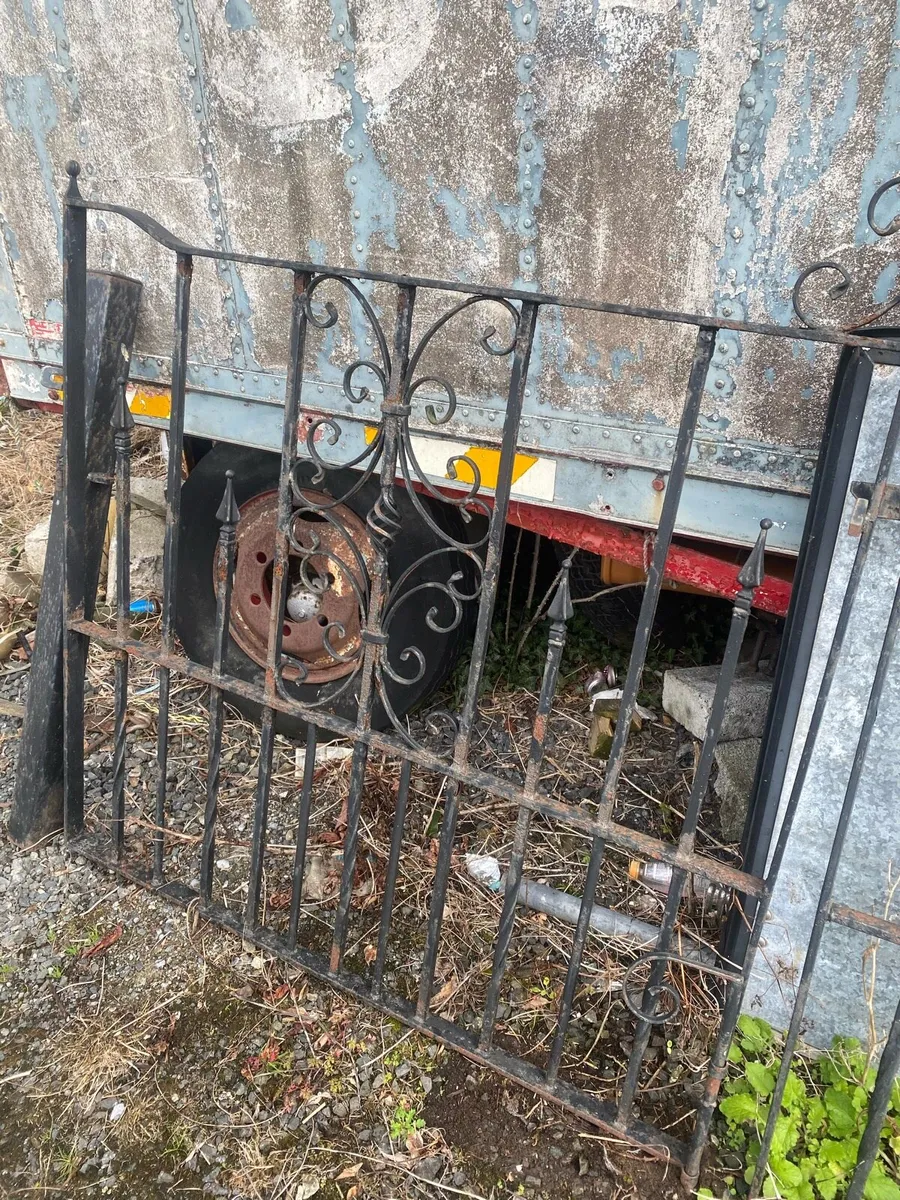 Gates - Image 4