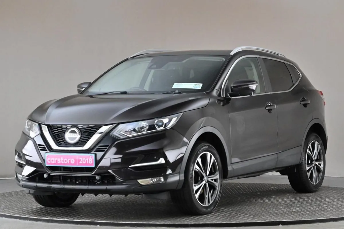 Nissan QASHQAI 1.5 DCI N-connecta 110BHP  glass R - Image 3