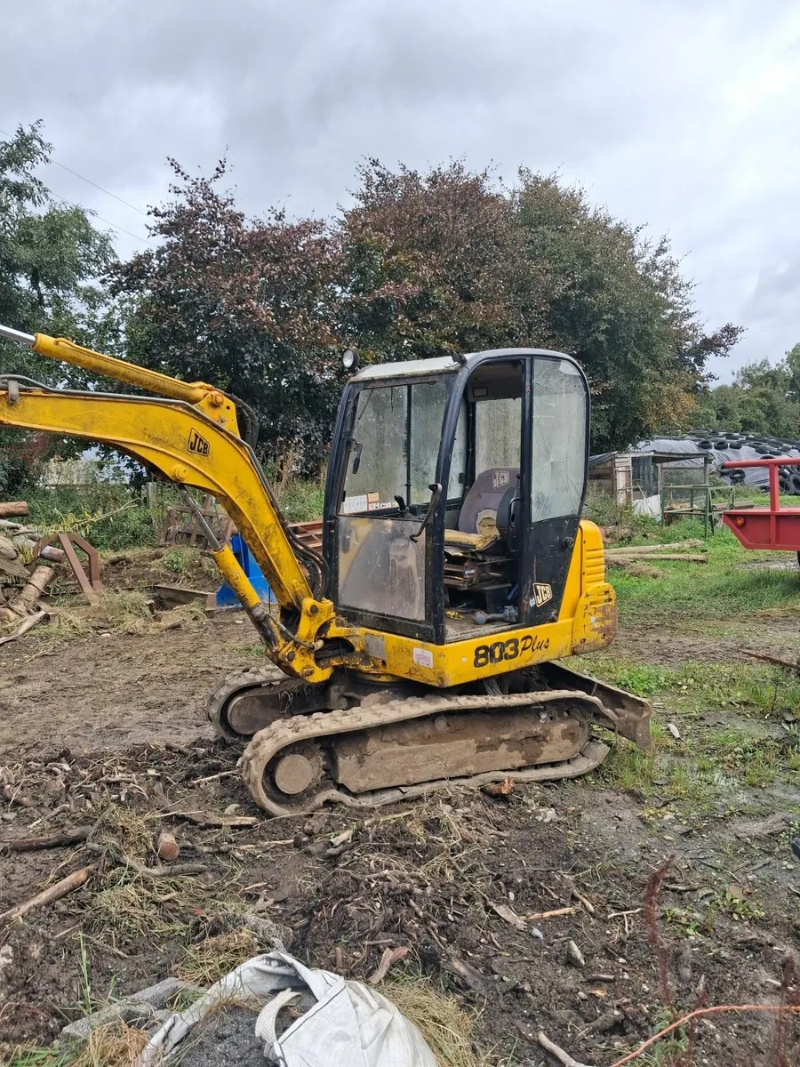 JCB 803 plus mini digger - Image 4