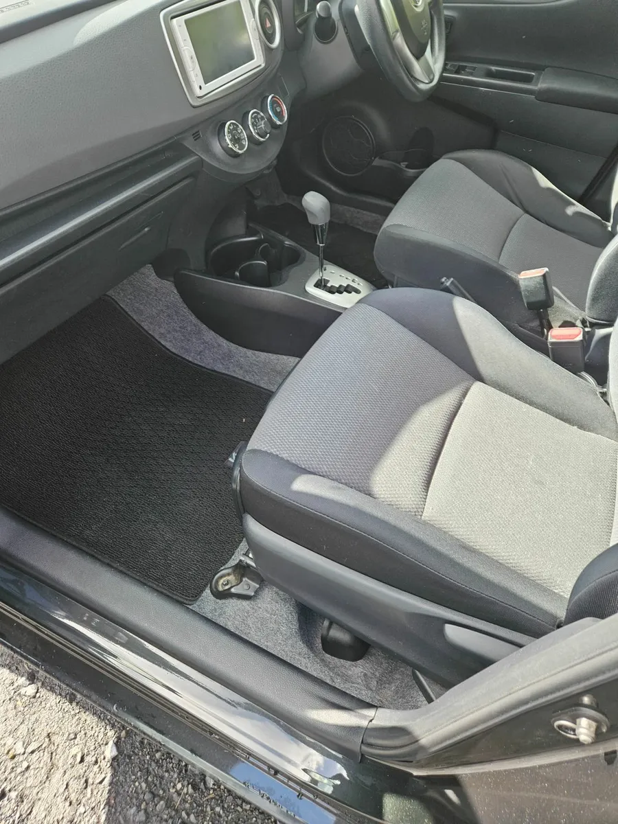 Toyota Vitz 2014 - Image 3