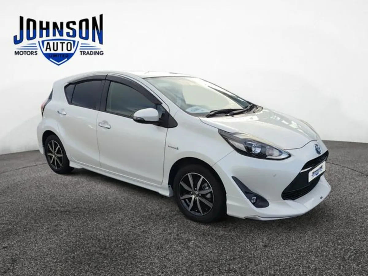 Toyota Aqua 1.5 - Image 4