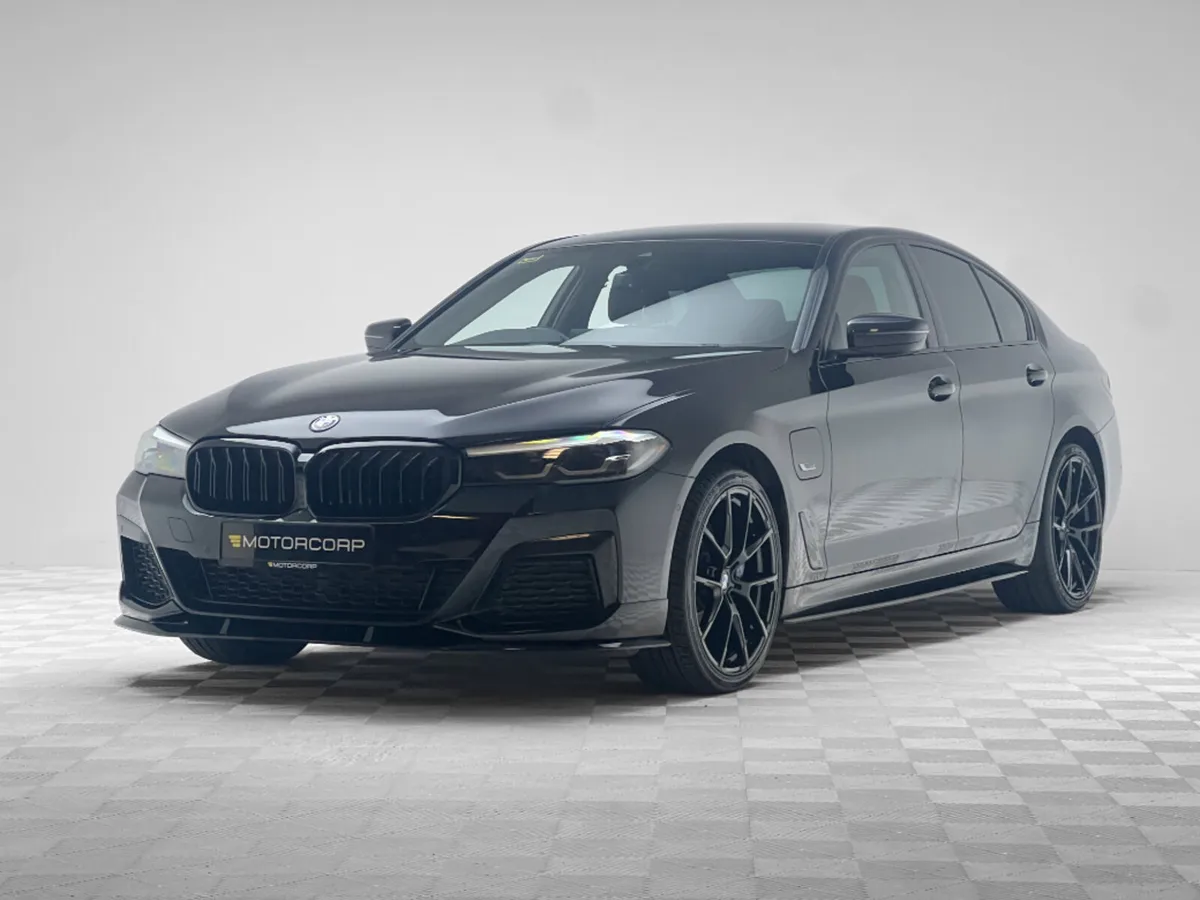 BMW 5-Series 530E M SPORT - Image 3