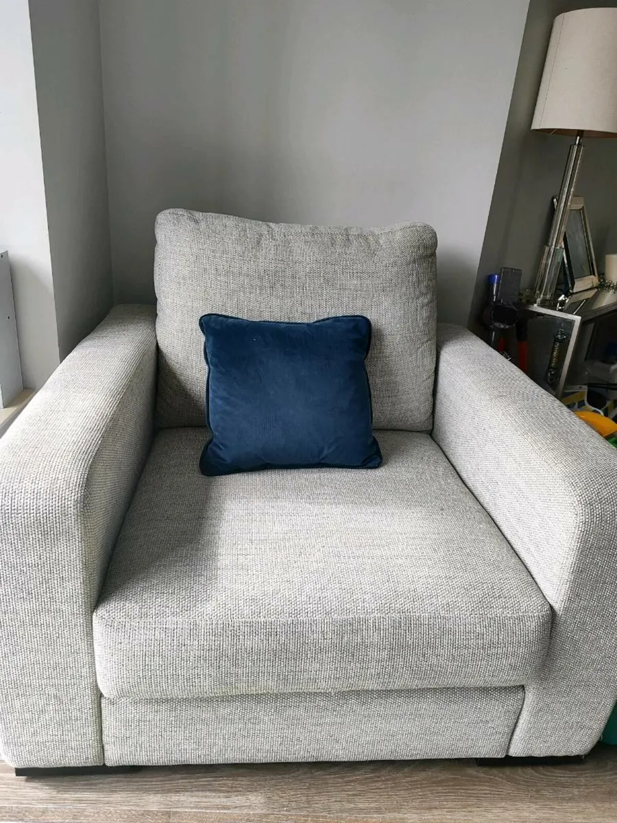 Couch - Image 1