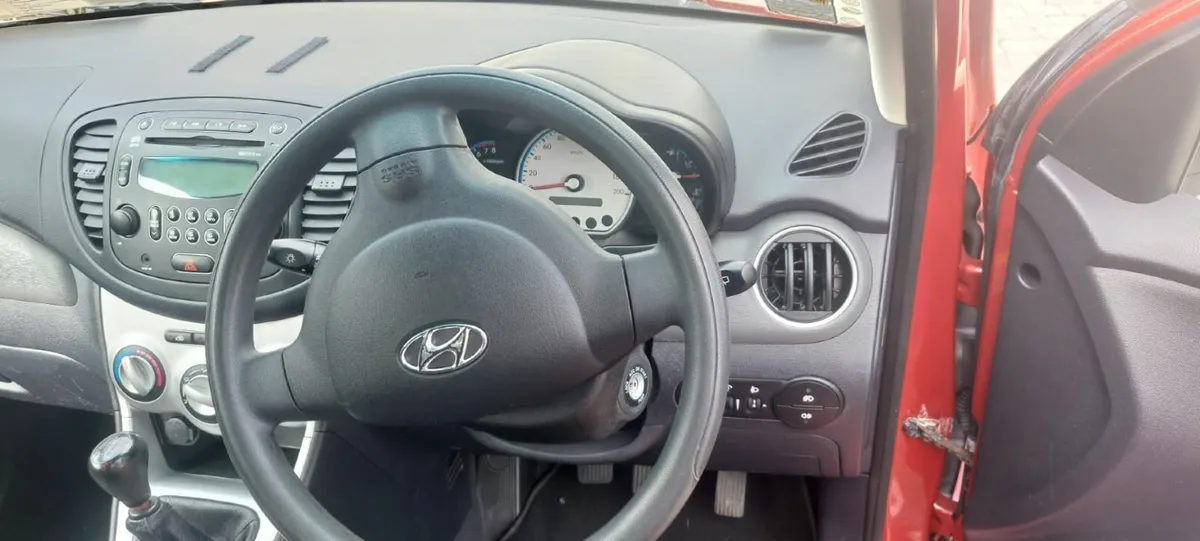 Hyundai i10 2010   ****only 92k miles**** - Image 3