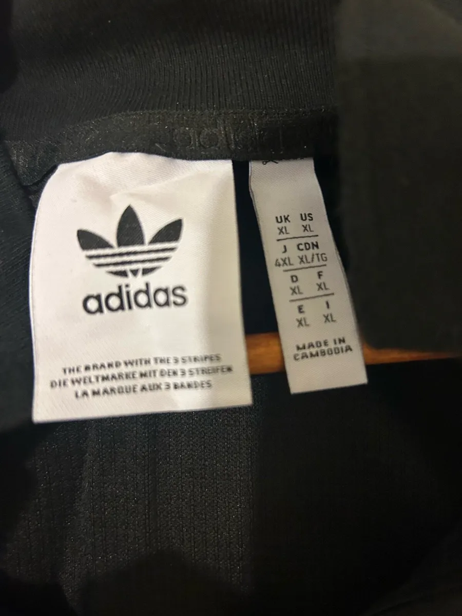 Adidas T-shirt - Image 2