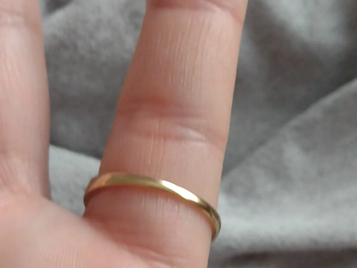 New 9ct gold natural Emerald & diamond ring - Image 2