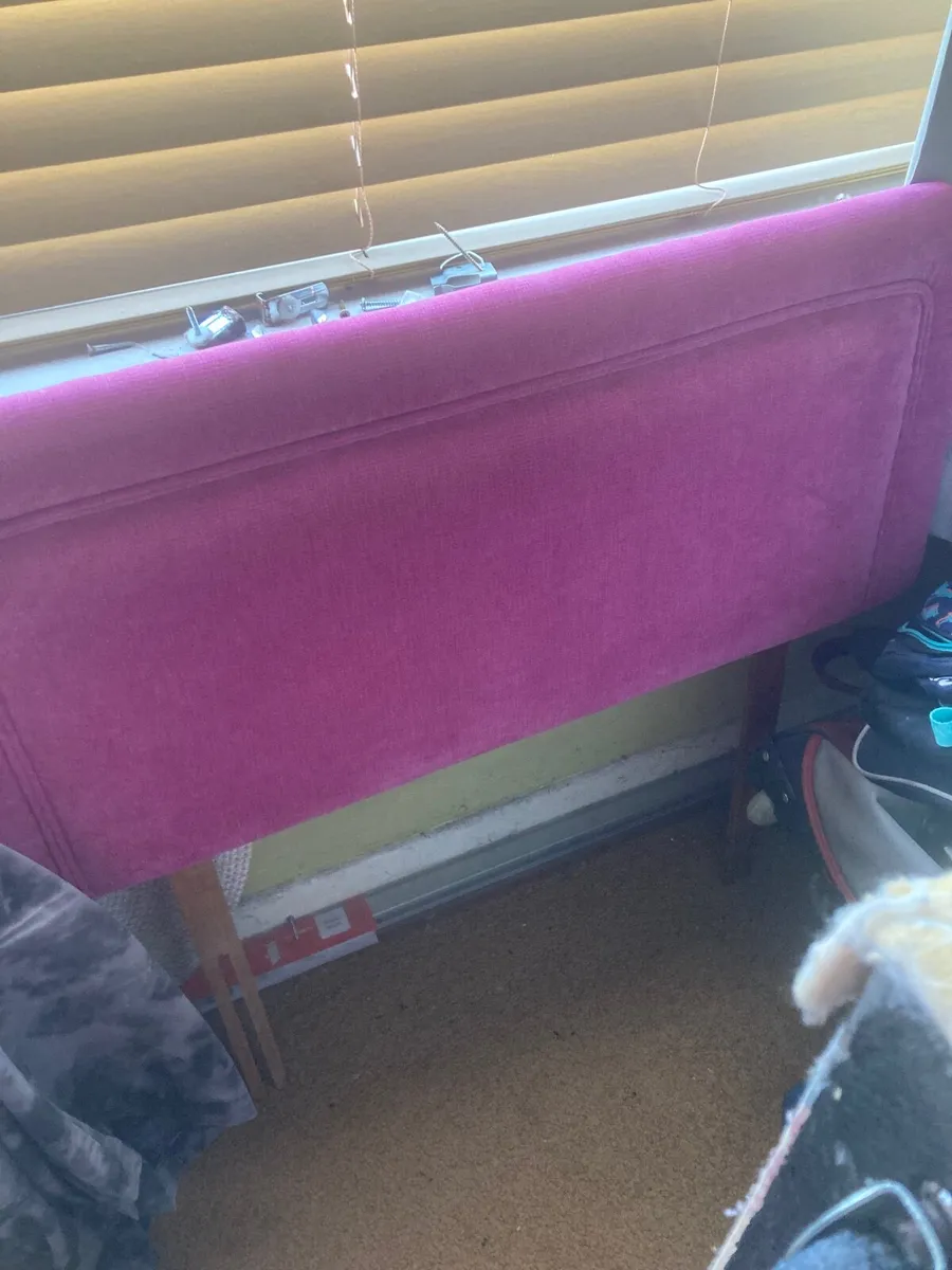 Single bed - Image 2
