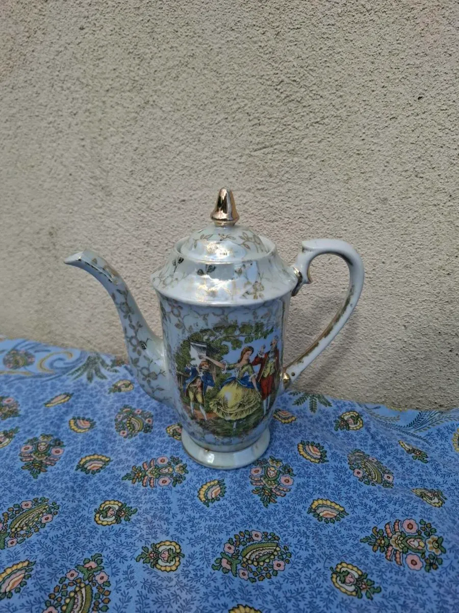 Marquise small china tea pot postage possible - Image 1
