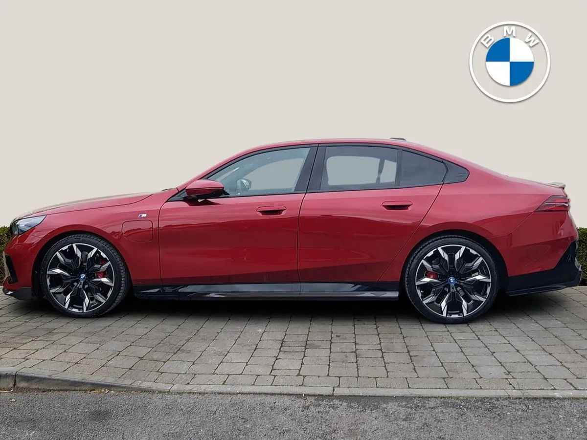 BMW 5 Series 530e M Sport Pro - Image 3